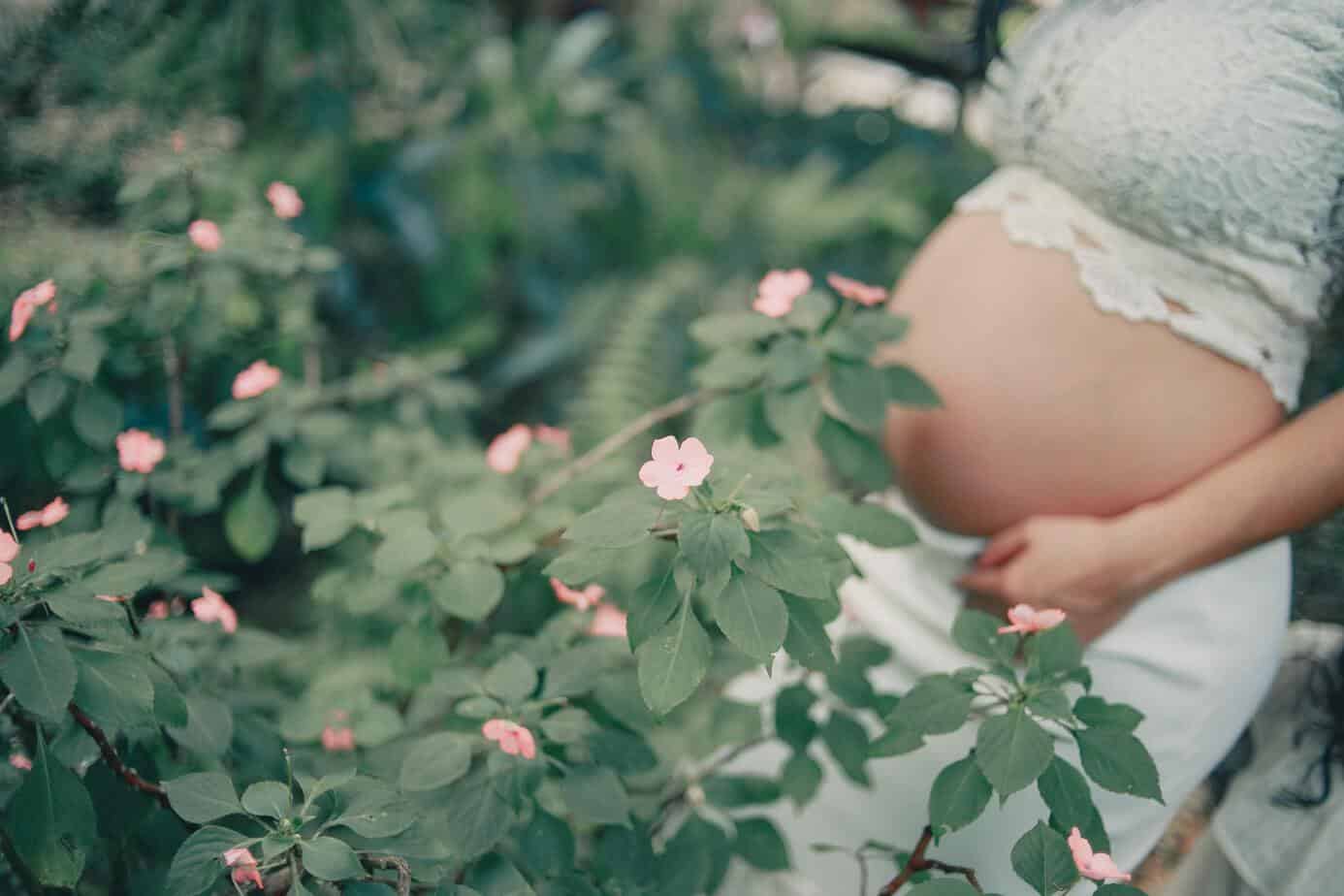 23 weeks pregnant in green garden beautiful