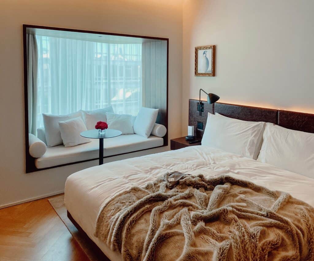 Reasons Why Adjoining Rooms are a Must on your Next Family Vacation